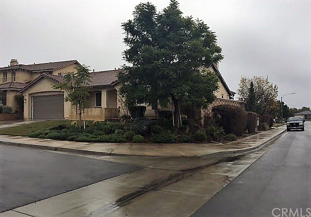 1st image of 28801 Cloverdale Cir