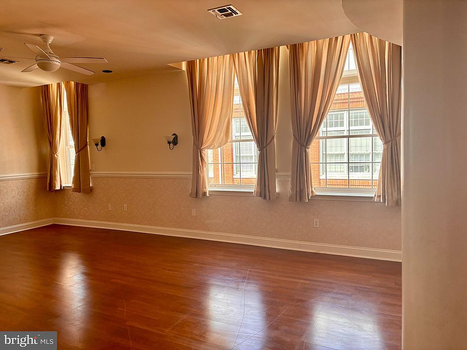 Silver Lake Academy House Condominiums 100 Aura Rd Clayton NJ Zillow