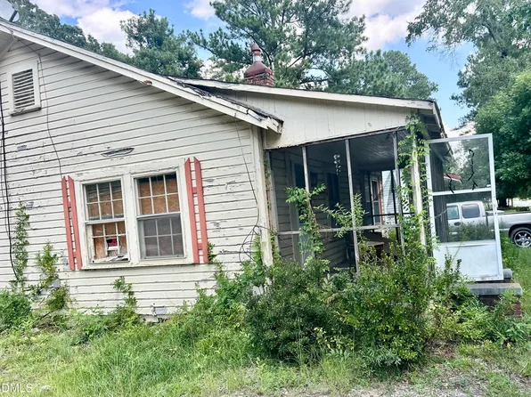 344 Vance St, Laurinburg, NC 28352