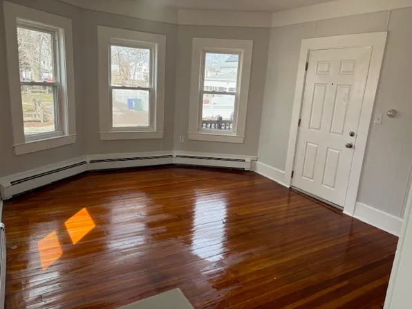 27 Horton St #2, Attleboro, MA 02703