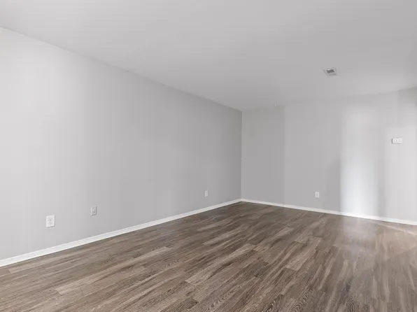 32 S Germantown Rd, Chattanooga, TN 37411