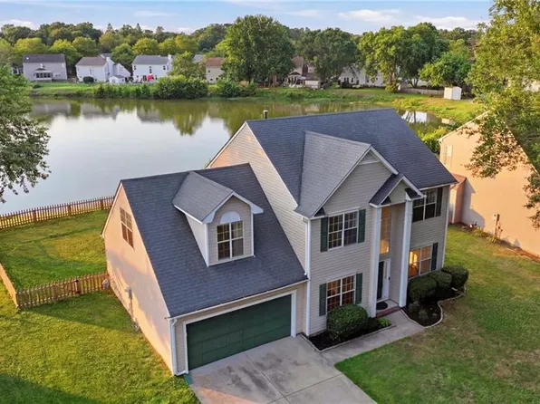 6745 Burbage Lake Cir, Suffolk, VA 23435