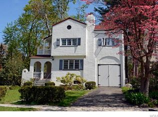 72 Fernwood Rd, Larchmont, NY 10538