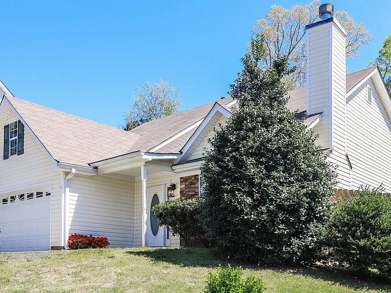 525 Hillcrest Cross Rd — Photo 4