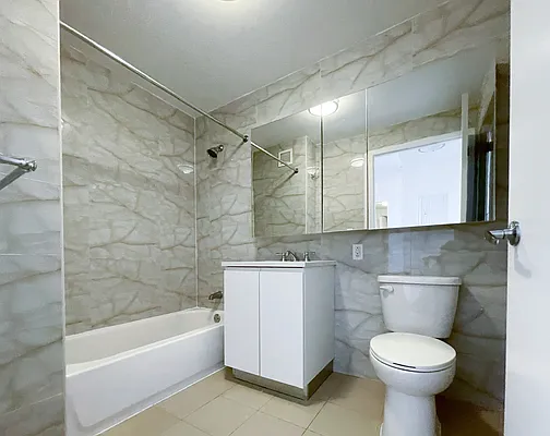 Rented by Kahen Properties | media 10