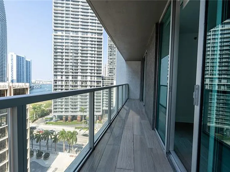 500 Brickell Ave #1407 — Photo 21