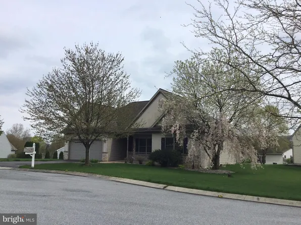 20 Freesia Ct, Womelsdorf, PA 19567
