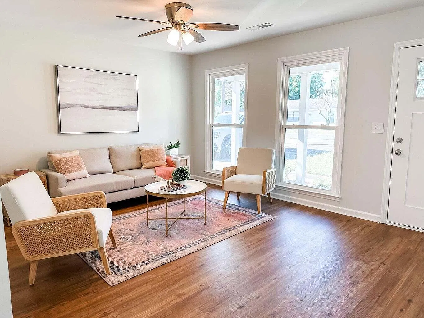 4 bed, 1.5 bath, 1129 sqft, $1,850 — Photo 2