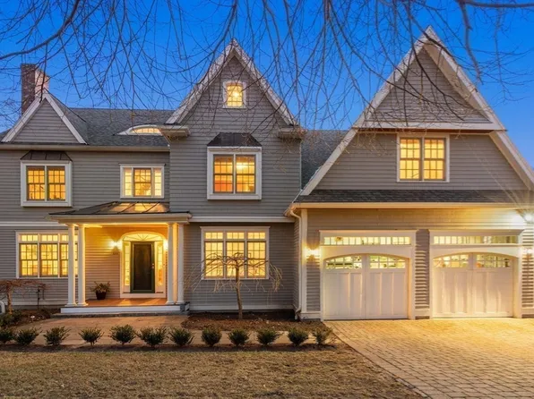 136 Walnut Hill Rd, Brookline, MA 02467