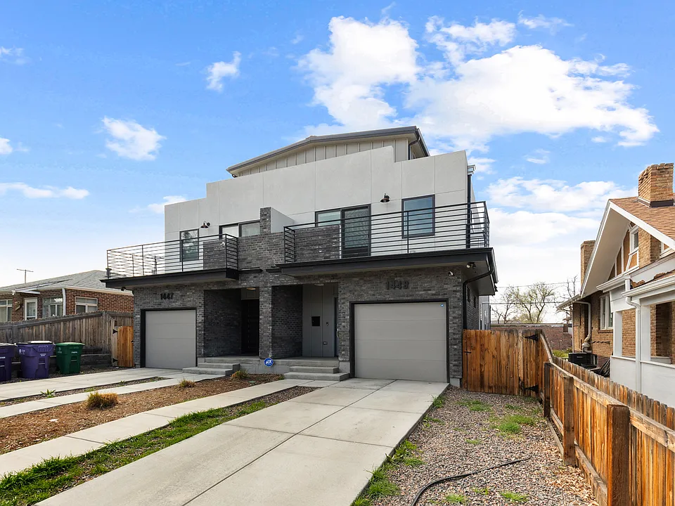 1449 Ivy St
