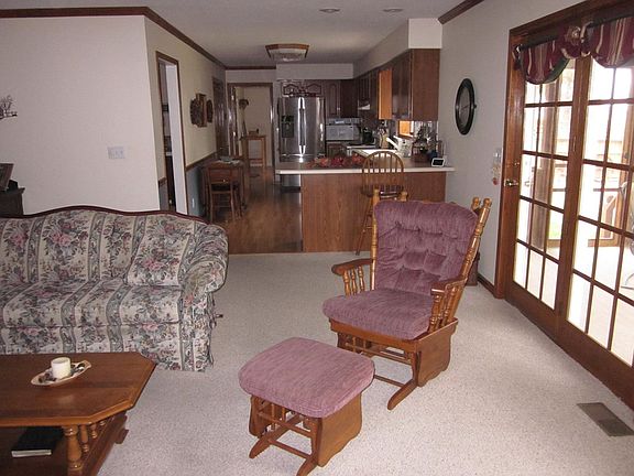 4th image of 905 Dogwood Dr