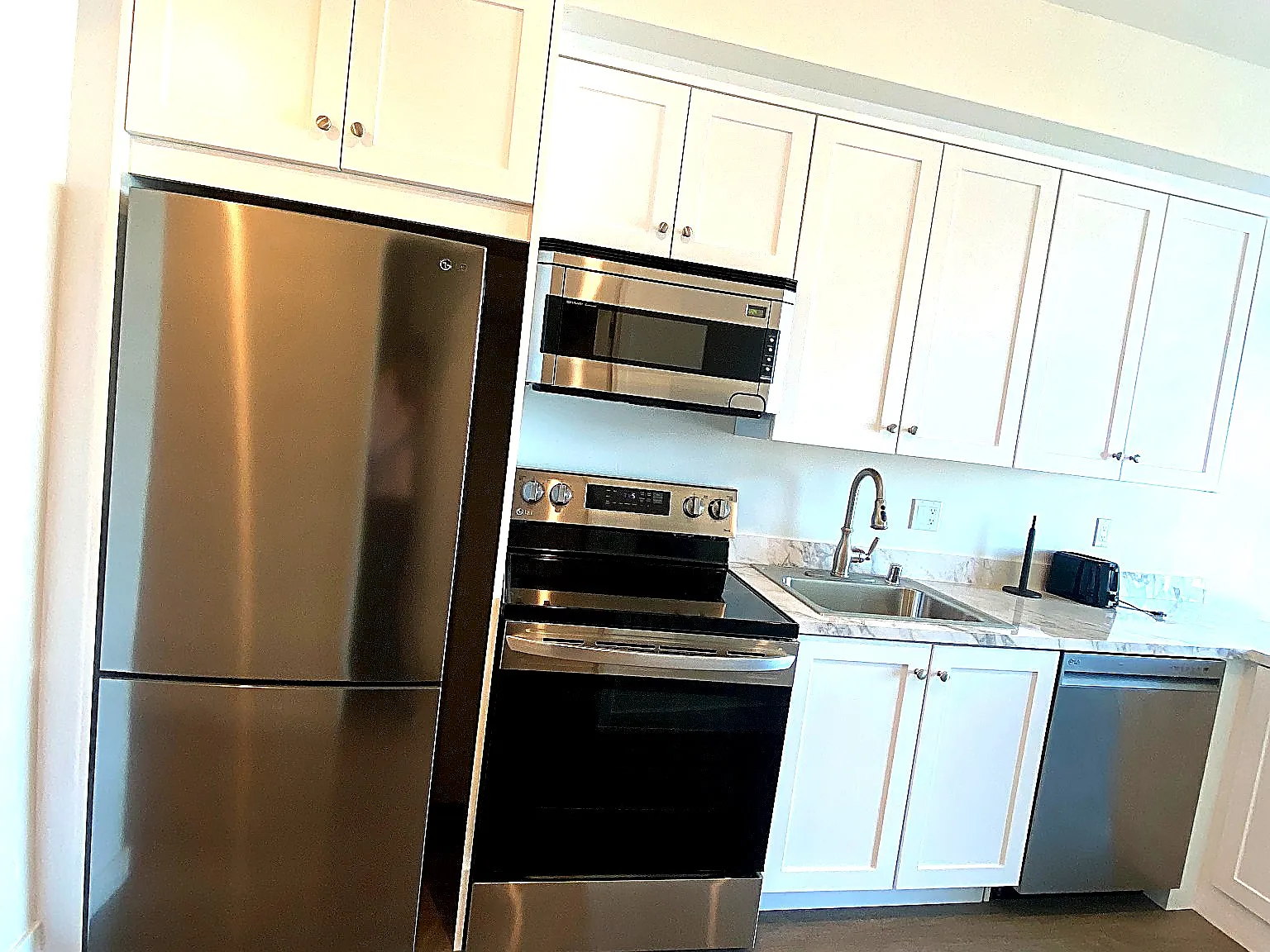 3067 N Park Way — Photo 4
