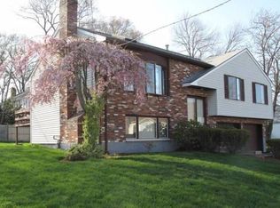 12 Old Farm Rd, Randolph, MA 02368