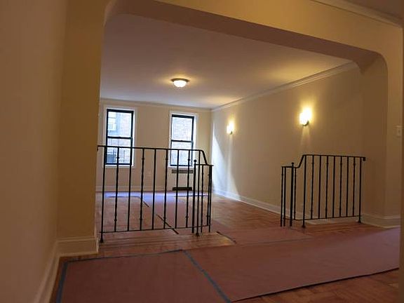 4th image of 480 W 187th St APT 4J