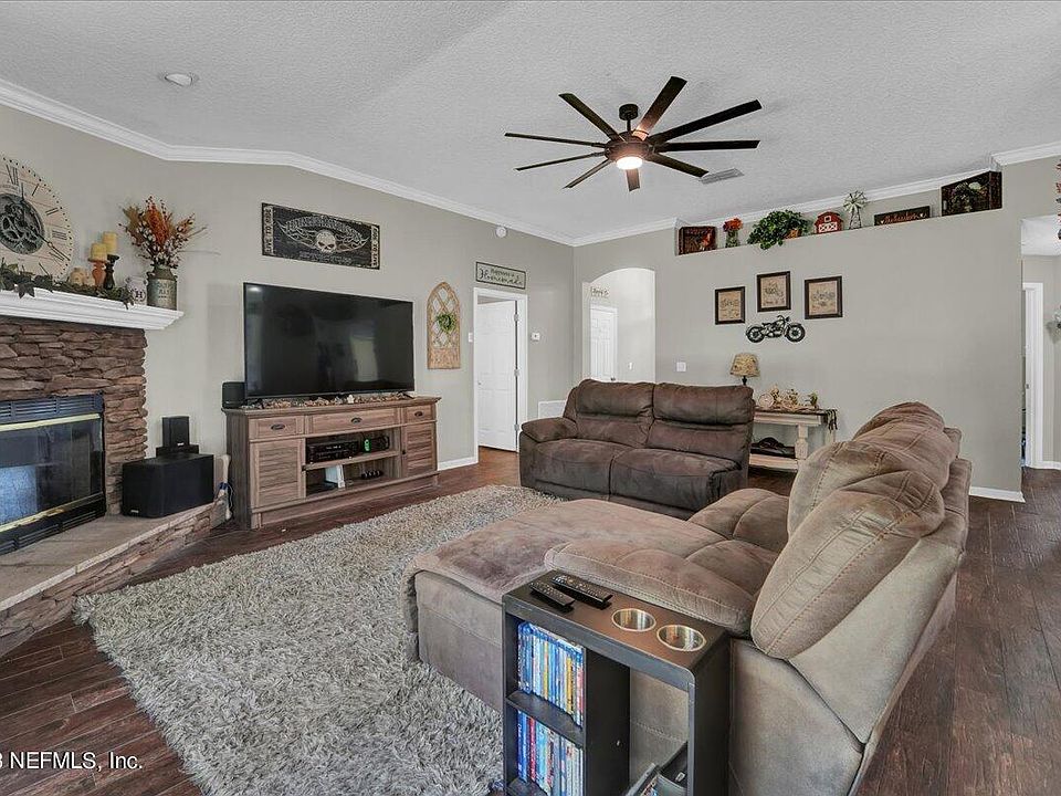 592 MEADOWBROOK FARM Road, Green Cove Springs, FL 32043 Zillow