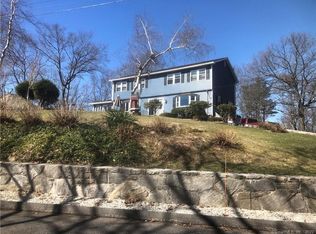 30 Colony St, Ansonia, CT 06401