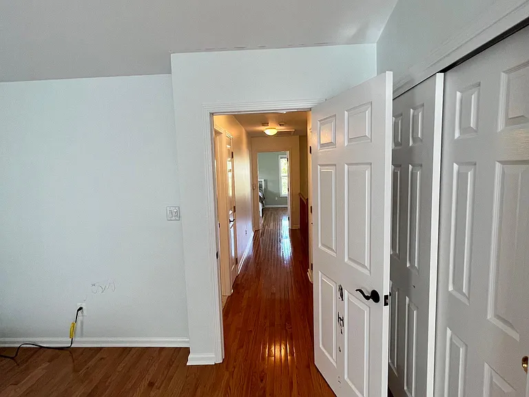 555 Coventry Dr — Photo 40
