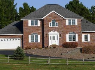 N13566 Palamino Ln, Trempealeau, WI 54661