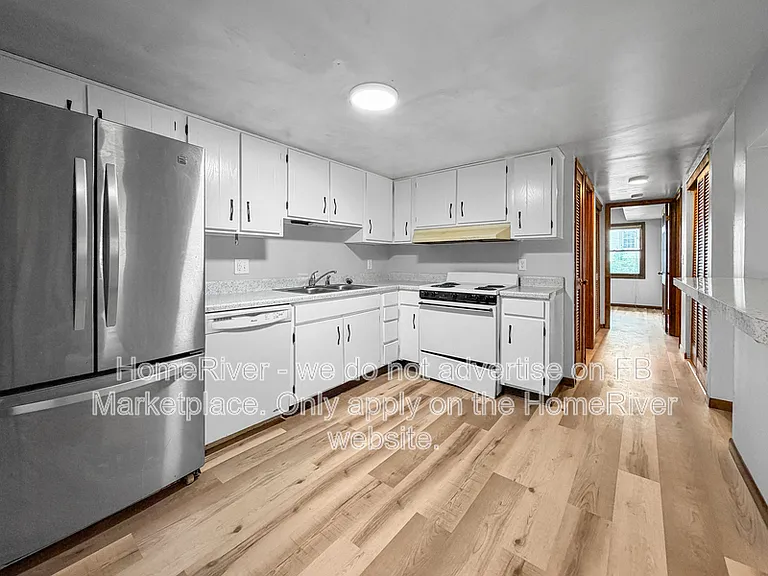 901 Crescent Ave #8 — Photo 2