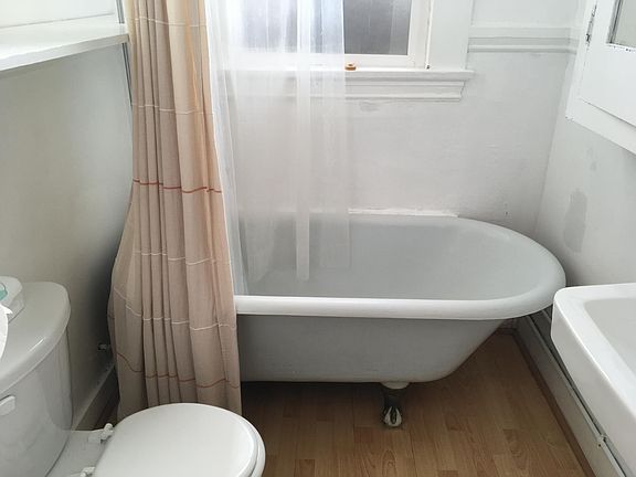 4th image of 1487 Sacramento St APT 9