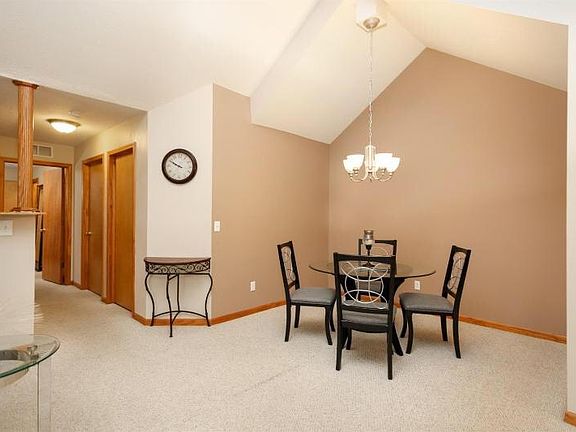4th image of 372 Marigold Cir #80