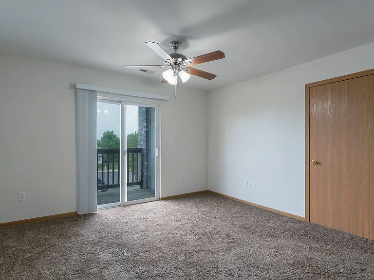 Arbor Ridge Apartments — Photo 13
