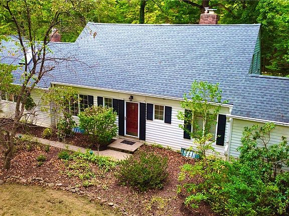 2nd image of 29399 Pike Dr