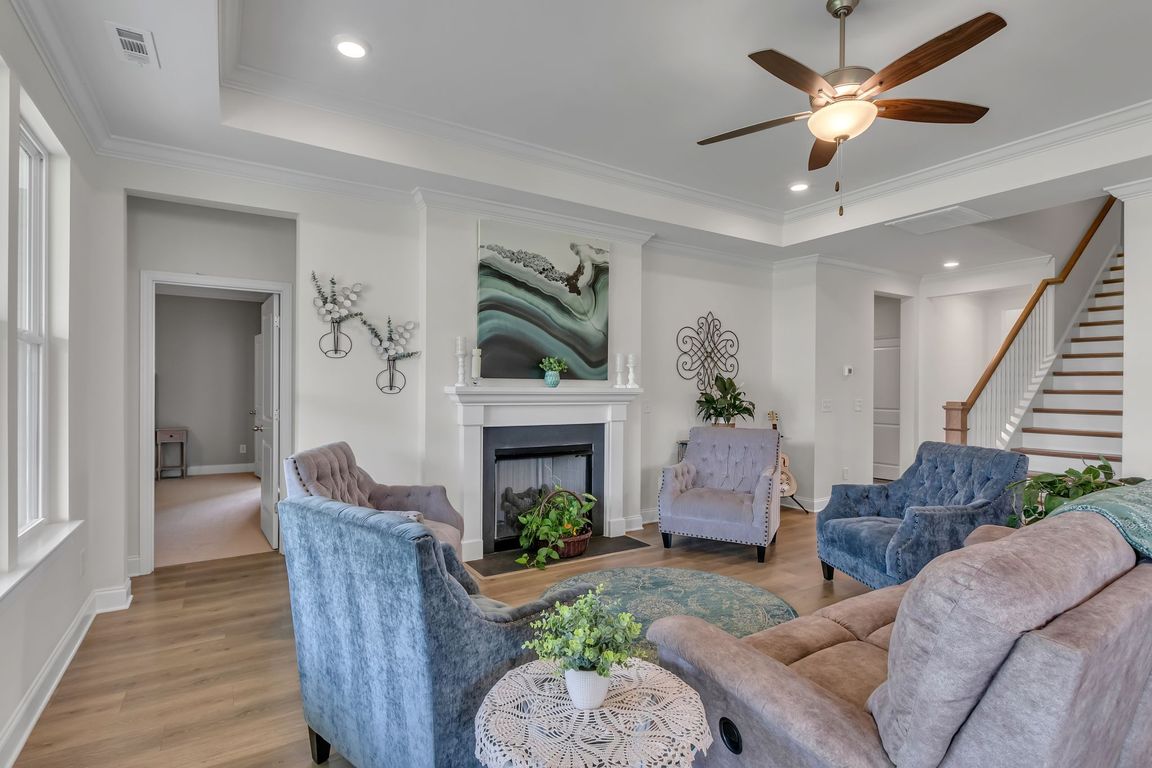 next background image