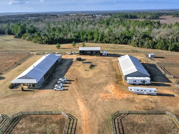 1945 New Holland Rd, Wagener, SC 29164