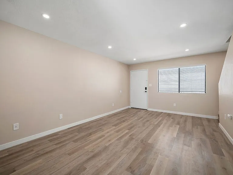 180 Brisco Rd — Photo 19