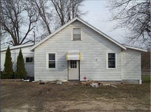 2nd image of 1082 N Racquette River Rd