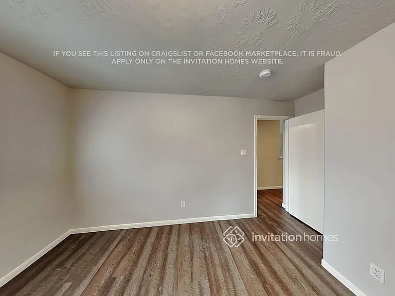11223 Country Club Green Dr — Photo 17