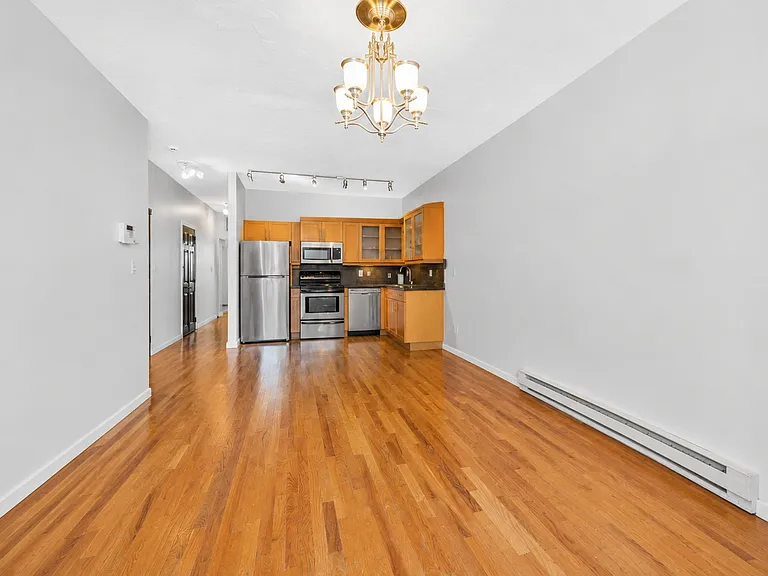 881 Harrison Ave #1A — Photo 6
