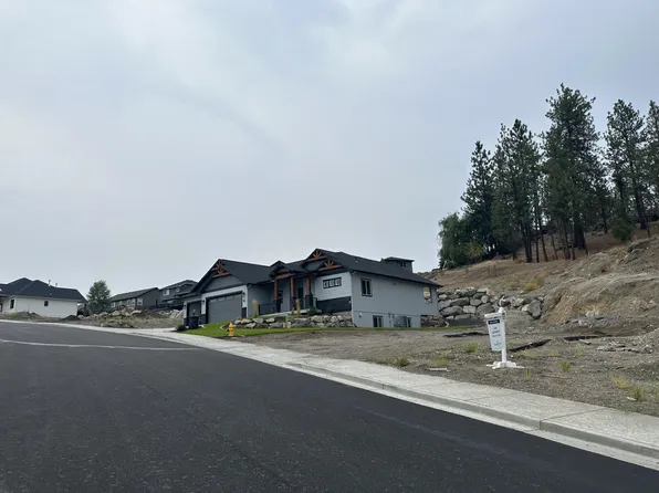 123 E Center Ln, Spokane, WA 99208