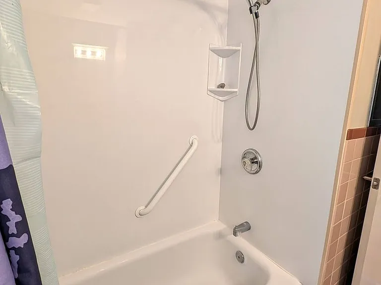 5253 Vernadale Dr — Photo 30