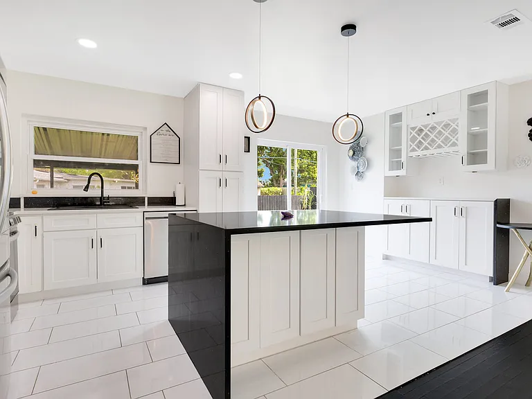 344 Starling Rd — Photo 11