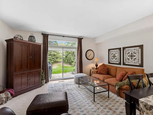 2244 Water Lilly Ln #405, Saint Paul, MN 55122