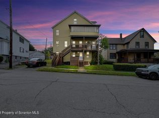 327 Smith St, Dunmore, PA 18512