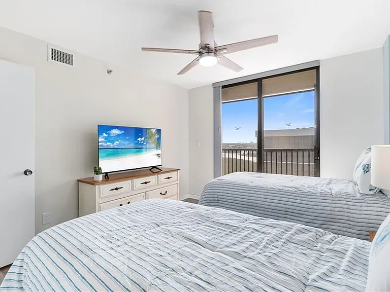 26225 Hickory Blvd #PHB — Photo 17