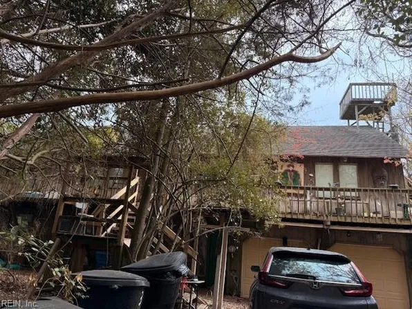 313 Spot Ln, Virginia Beach, VA 23456