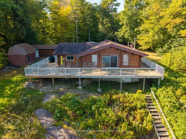 30 Old Sids Rd, Seguin, ON P2A 2W8