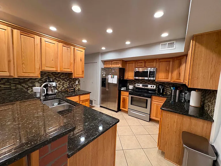 6425 S Dayton St #102 — Photo 4