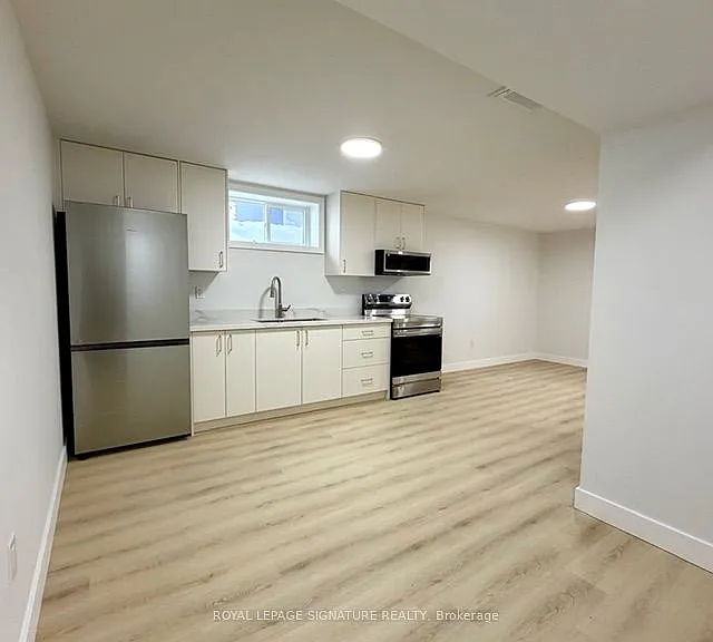 293 Glebemount Ave #LOWER — Photo 3