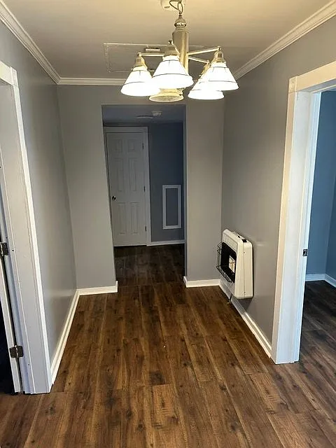 413 Frank Street — Photo 2