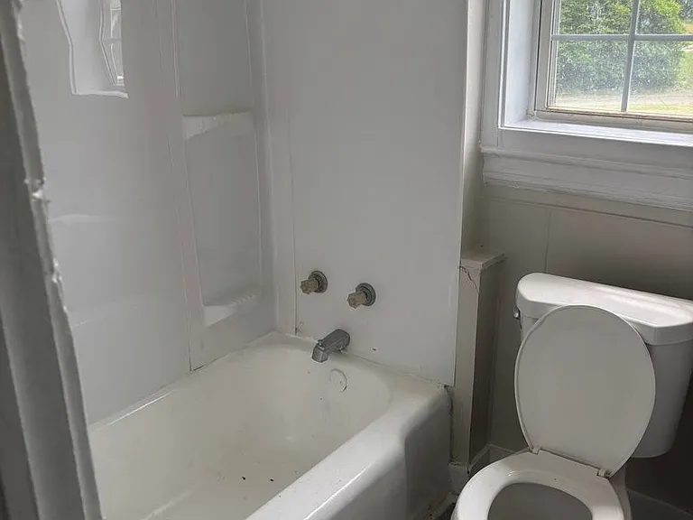 1421 Long Ave — Photo 36