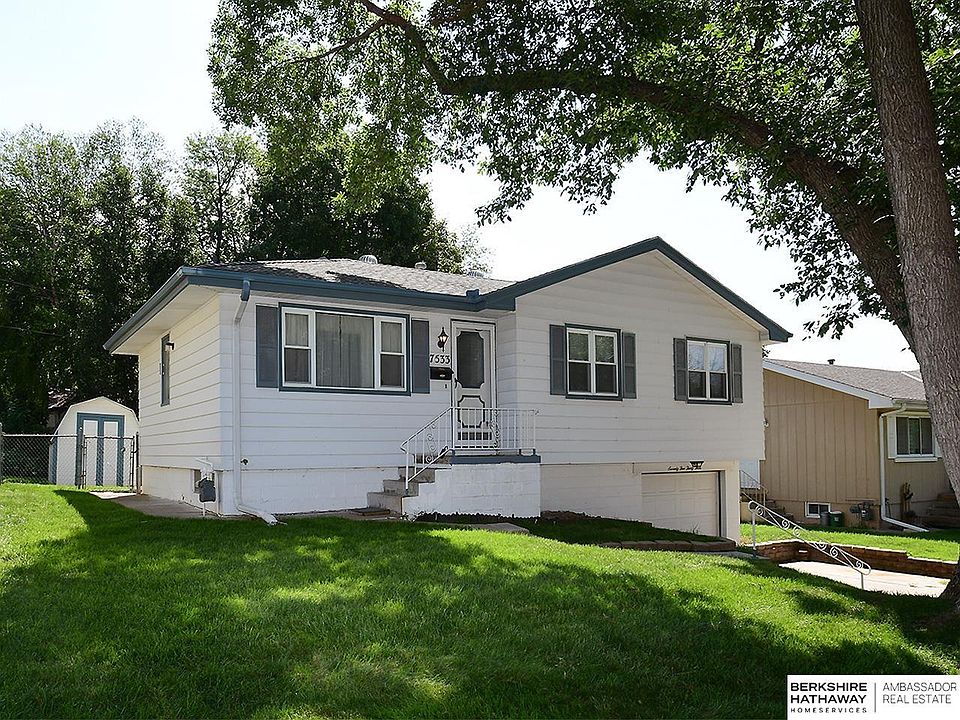 1st image of 7533 S 76th St