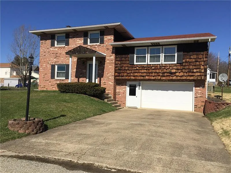 345 2nd Ave photo 1