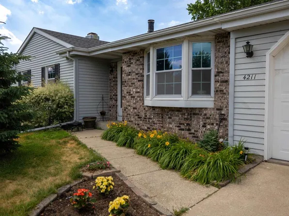 4211 Wilshire Lane, Janesville, WI 53546