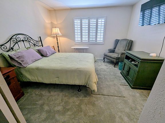 2nd image of 476 Las Palomas Dr
