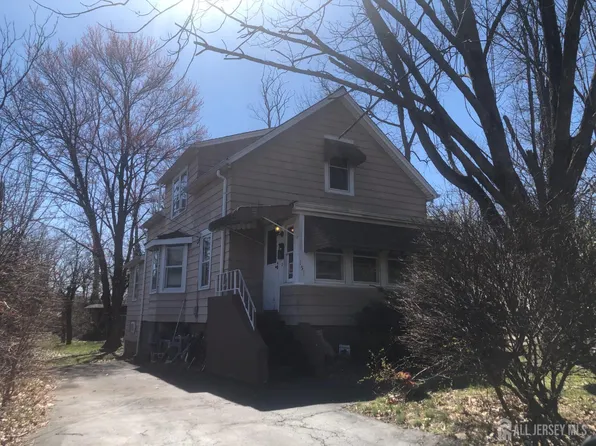 151 La Guardia Ave, Iselin, NJ 08830